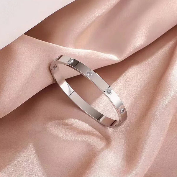 Stainless Steel Contemporary Silver Plated Anti-Tarnish Bracelet
