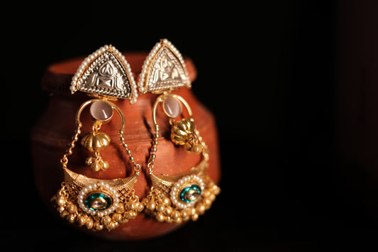 Brass kundan pearl earings