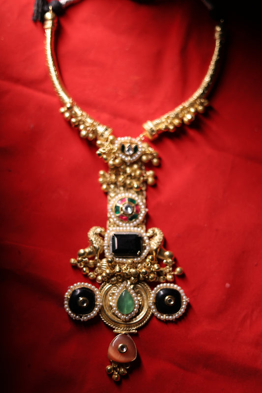 Fusion heritage pachi kundan hasli necklace