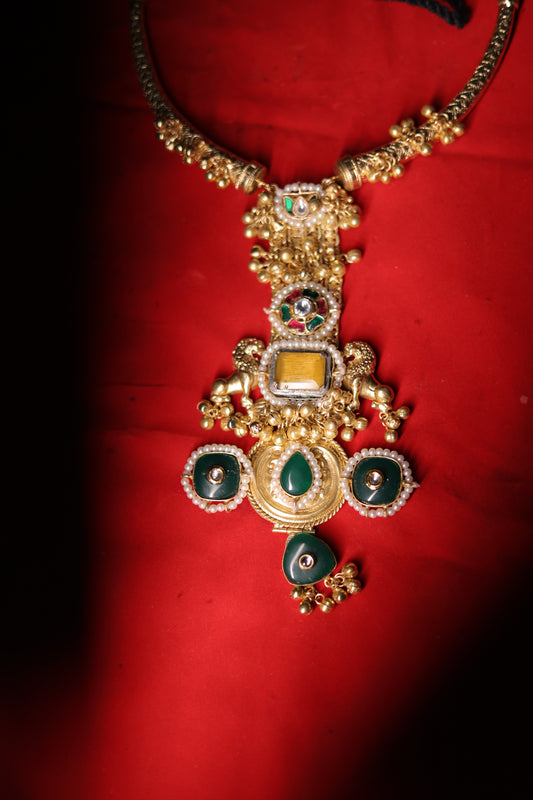 Fusion heritage pachi kundan hasli necklace